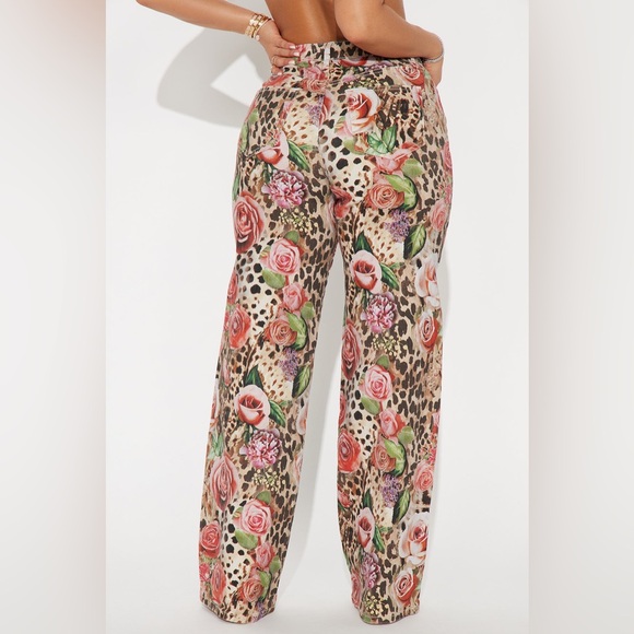 NWT Fashion Nova Keep Me Wild Floral Animal Print Jeans - Picture 2 of 5